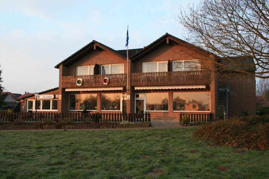 Hotel Seeblick – evening atmosphere by the lake